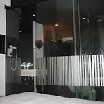 מלון Design 4*