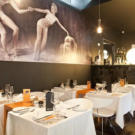 丰沙尔设计酒店 酒店 4*